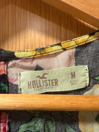 Mono Hollister floral talla M