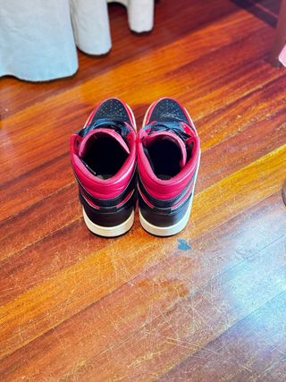 zapatillas Jordan muy bueno