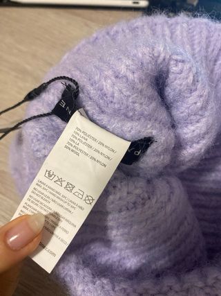 Gorro de lana morado
