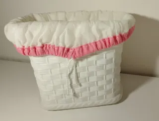 Cesta Mimbre Blanca Forrada Rosa