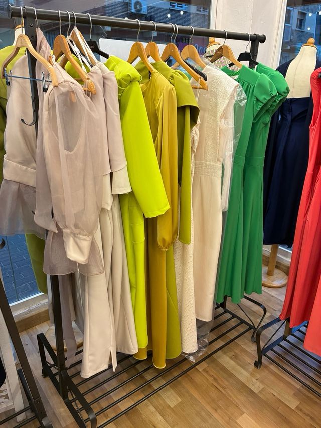 liquidación STOCK de ropa de Mujer.