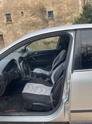 Volkswagen Passat 2003