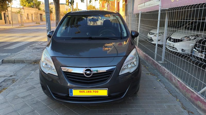 Opel Meriva 2011, foto 2
