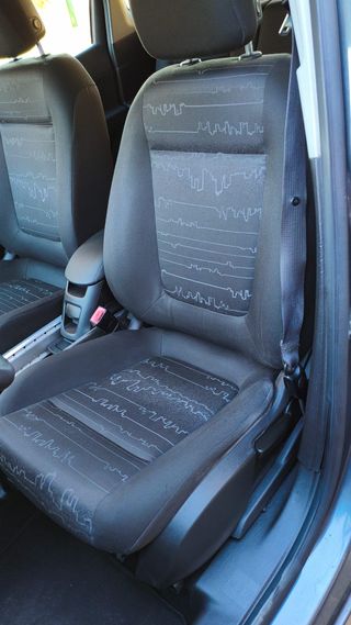 Opel Meriva 1.4 año 2011 y 12 meses garantia