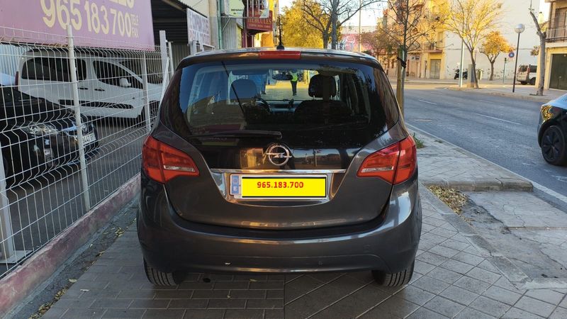 Opel Meriva 2011, foto 9