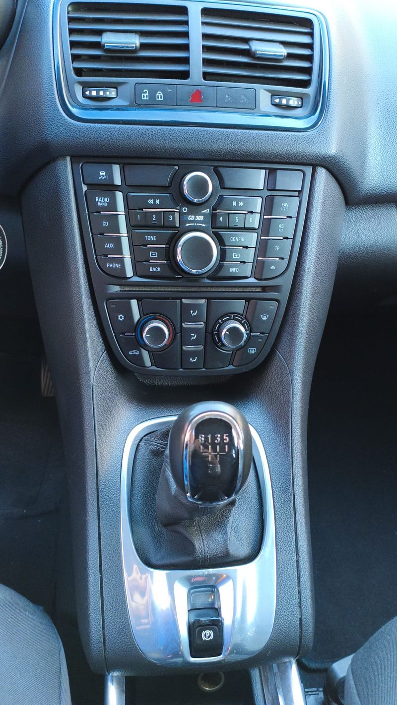 Opel Meriva 2011, foto 15