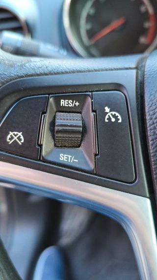 Opel Meriva 1.4 año 2011 y 12 meses garantia