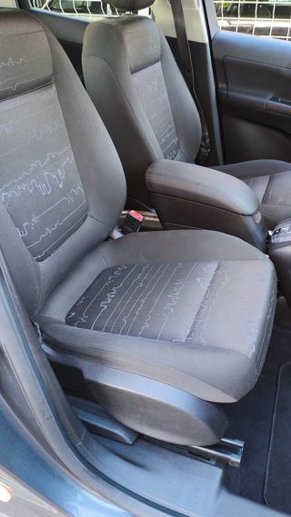 Opel Meriva 1.4 año 2011 y 12 meses garantia