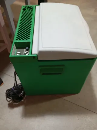 Nevera portátil Electrolux verde