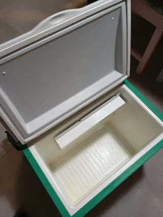 Nevera portátil Electrolux verde