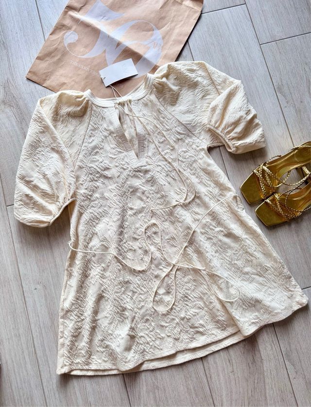 Vestido Zara bordado