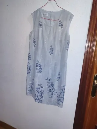 Vestido floral Burberrys azul y blanco