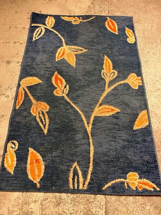 Alfombras azules y doradas