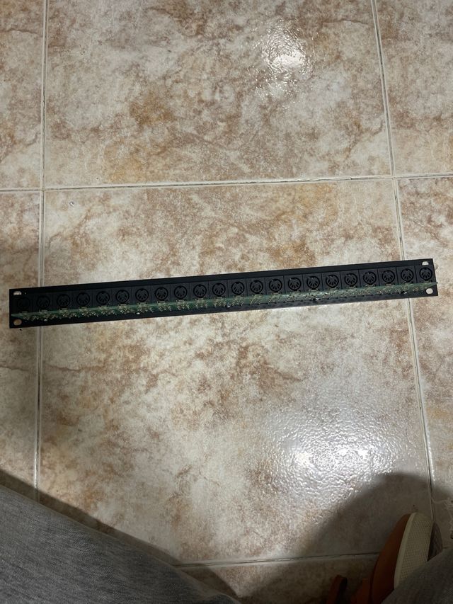 Signex CPM22 Patchbay MIDI