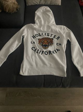 Sudadera de Hollister con estampado de tigre