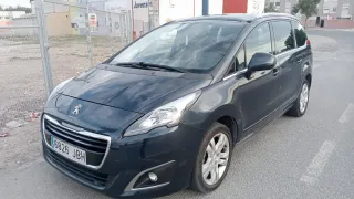 Peugeot 5008 2016