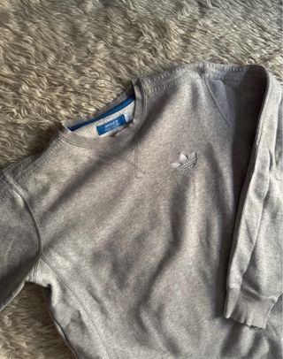 Sudadera Adidas gris