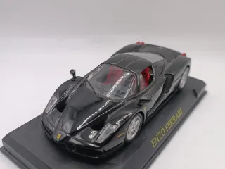 Modellino Ferrari Enzo Nero