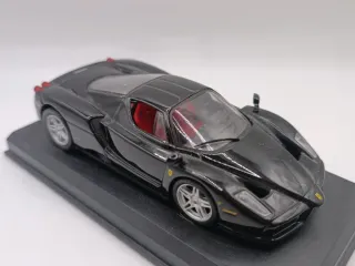 Modellino Ferrari Enzo Nero