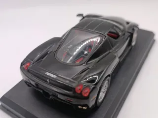 Modellino Ferrari Enzo Nero
