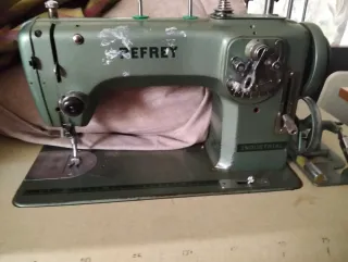 Máquina de coser industrial FOMAX