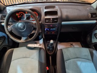 RENAULT Clio Dynamique 1.5dCi 65cv