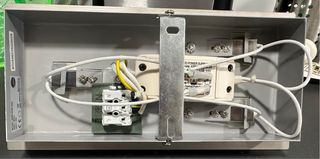 Lámpara de techo moderna plateada y blanca