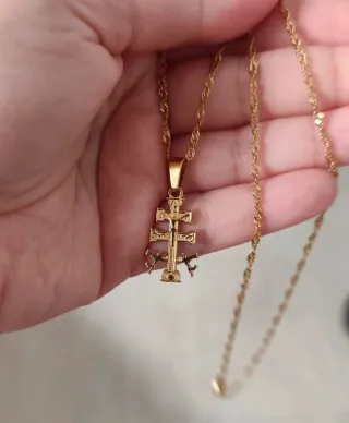 Colgante Cruz Caravaca Dorada