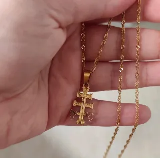 Colgante Cruz Caravaca Dorada