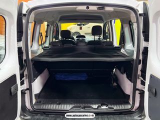 5 PLAZAS, RENUALT KANGOO CON 2 AÑOS DE GARANTIA