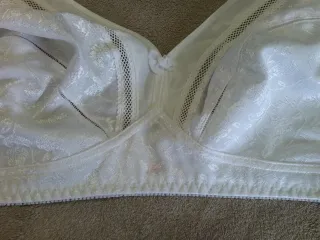 Soutien TRIUMPH 100B sem aro suporte firme