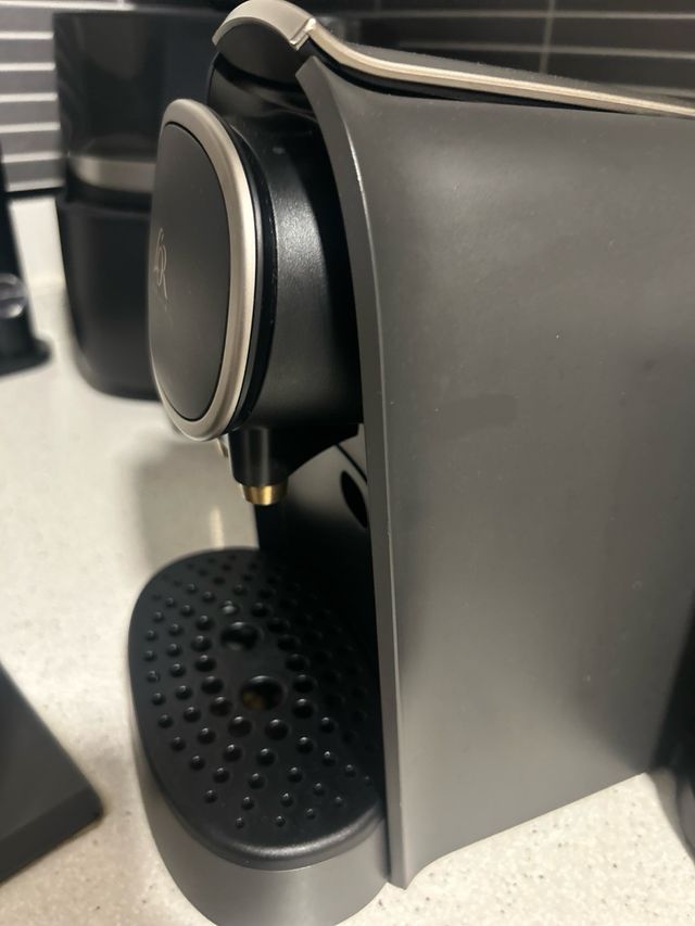 Cafetera Philips L'OR Barista Negra