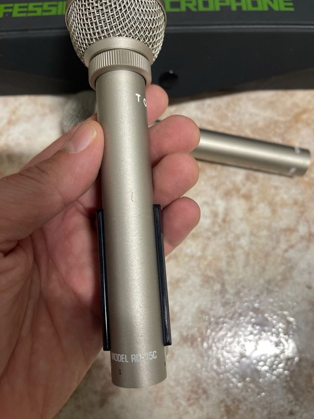 2 Micrófonos TOA Profesionales