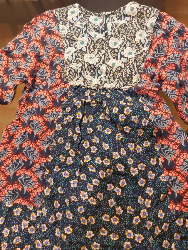 Vestido Zara floral 8 años