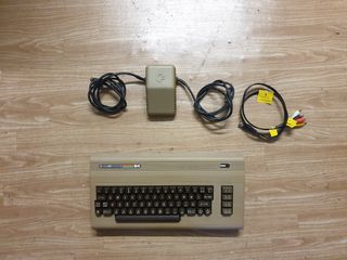 commodore 64 testato e funzionante