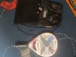 Pala pádel Nox AT Pro Cup 2024