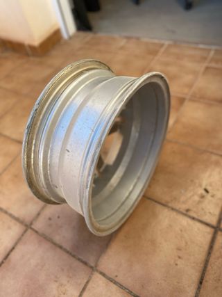 Llanta Ford 15 pulgadas