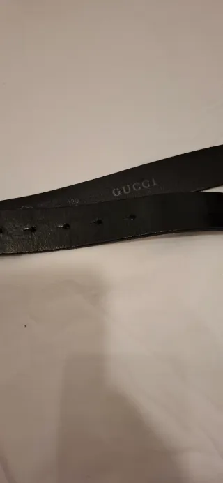 Cinturón Gucci Negro y Plateado Hebilla G