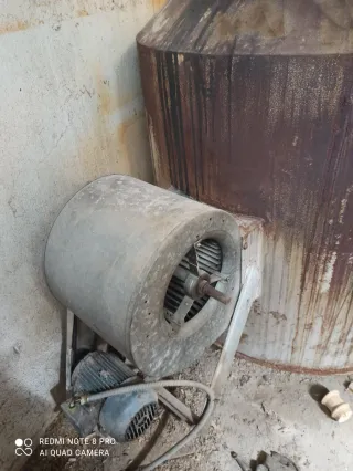 Estufa industrial de leña metálica