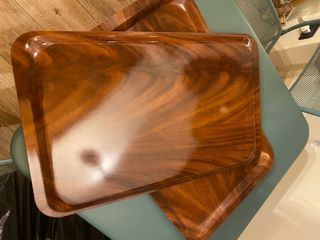 4 vassoi effetto legno.