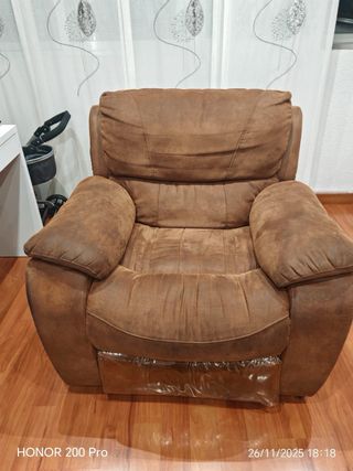 Sofá 3 plazas + 2 sillones de polipiel