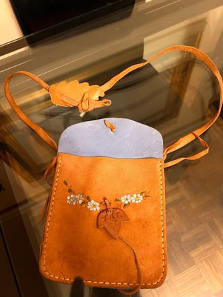 Bolso artesanal de cuero