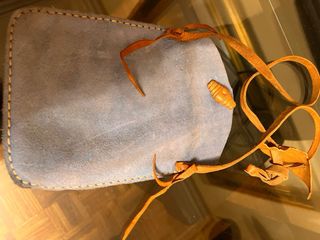 Bolso artesanal de cuero