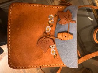 Bolso artesanal de cuero