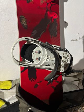 Tabla de Snowboard Contra Band Zone y botas