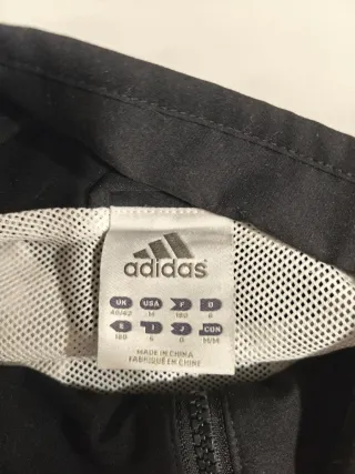Chaqueta Adidas Negra y Blanca