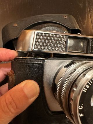 Antiche fotocamere Halina e Arette IA