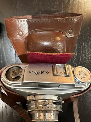 Antiche fotocamere Halina e Arette IA