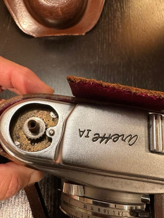 Antiche fotocamere Halina e Arette IA