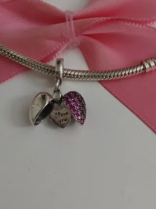 Charm corazón plata S925.